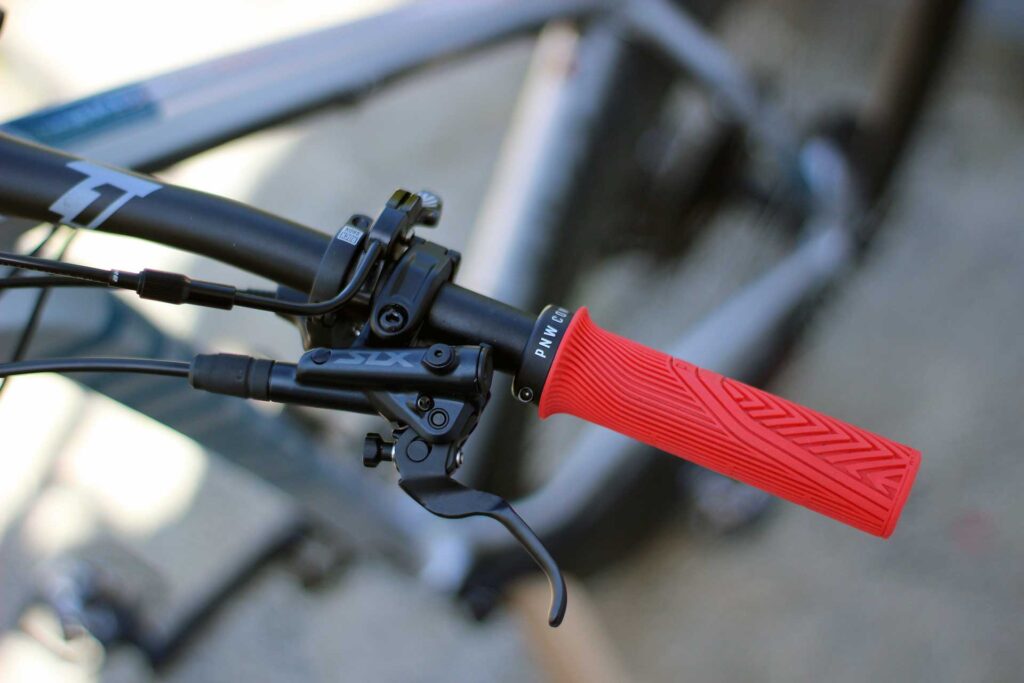 PNW bars, dropper lever, grips, and slx brake levers: Niner Air 9 bike build