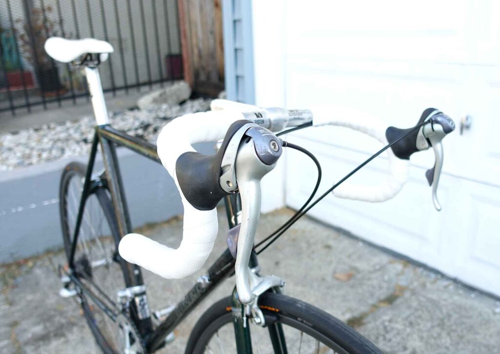 Trek 2120 zx carbon bars and white bartape: Trek 2100 bike build