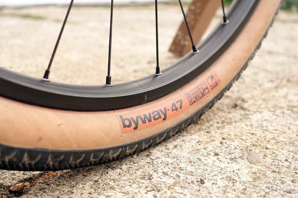 Rat bicycle wheel and tire